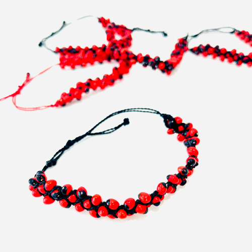 Фенечка из гуайруру