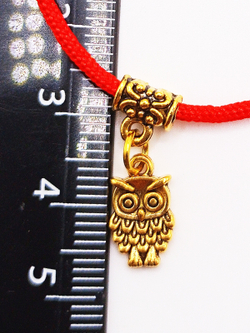 Красная нить от сглаза. Сова