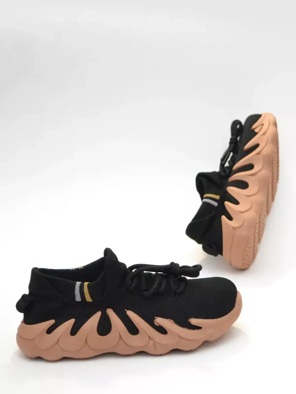 Кроссовки Изики детские - Yeezy boost- черные