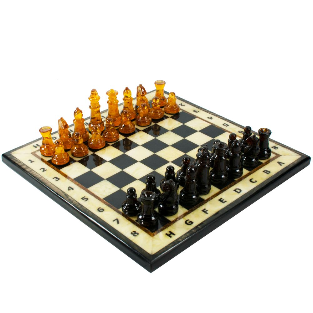 Янтарные шахматы &quot;Мёд и чёрные&quot; 25 на 25 см