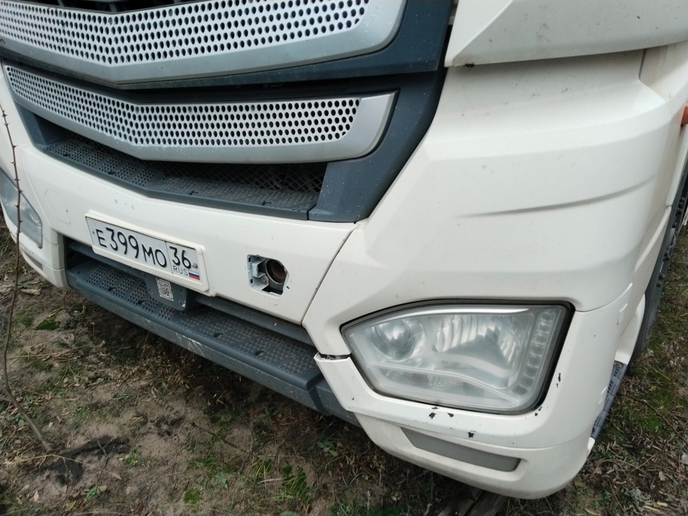 Foton AUMAN 4x2 Седельный тягач BJ4189SLFKA (Дизельный, 11,8 л, 470 л.с. АТ)
