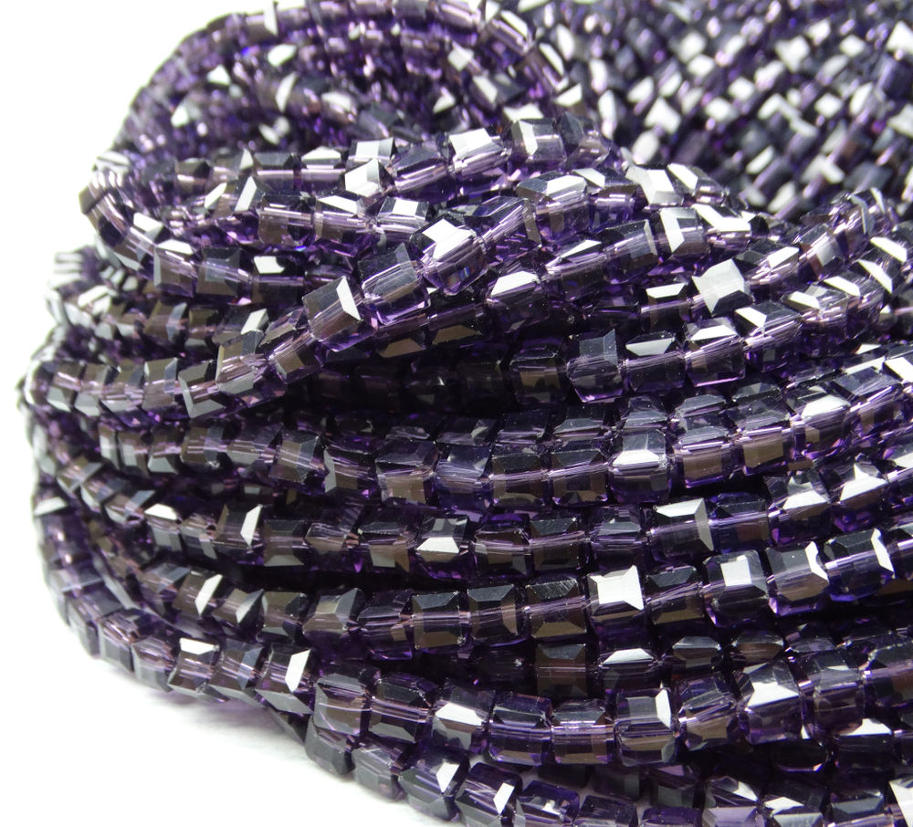 БВ031НН4 Хрустальные бусины квадратные, цвет: фиолетовый, размер 4 мм, кол-во: 44-45 шт.