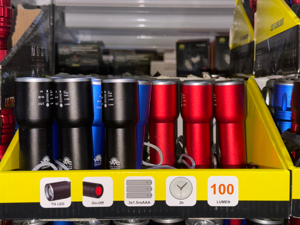 Фонарь ручной светодиодный YYC-Z-473