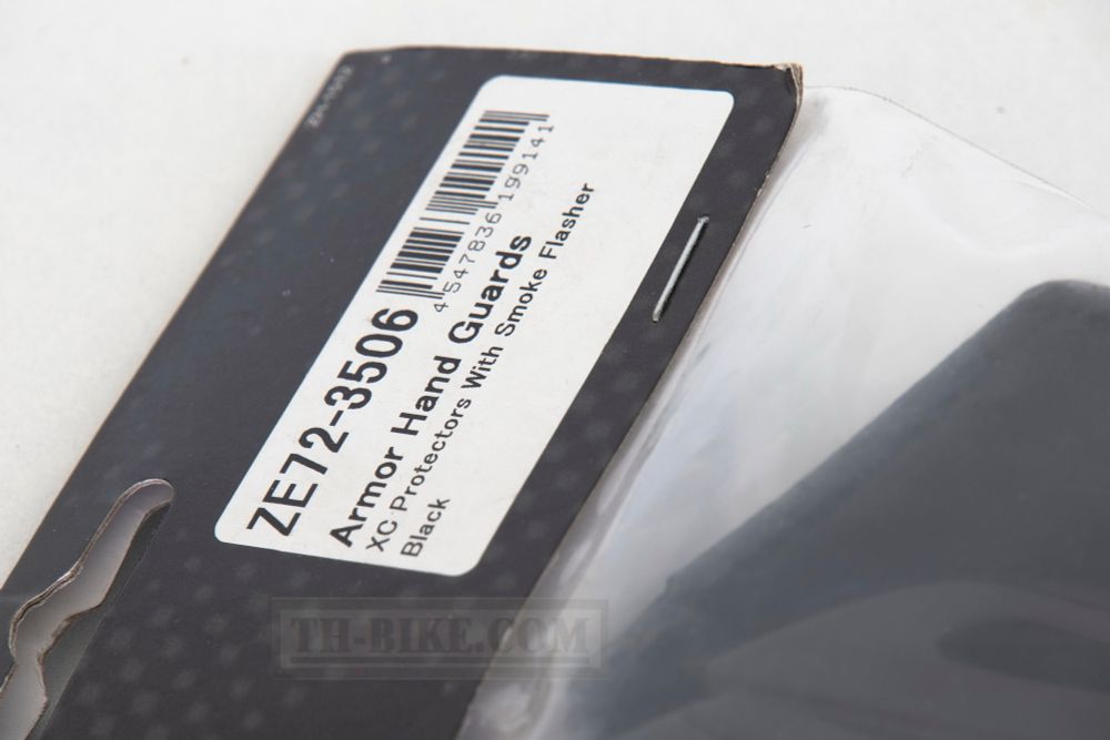 ZE72-3506. Flaps. XC Protectors With Smoke Flasher Black. Handguard ZETA