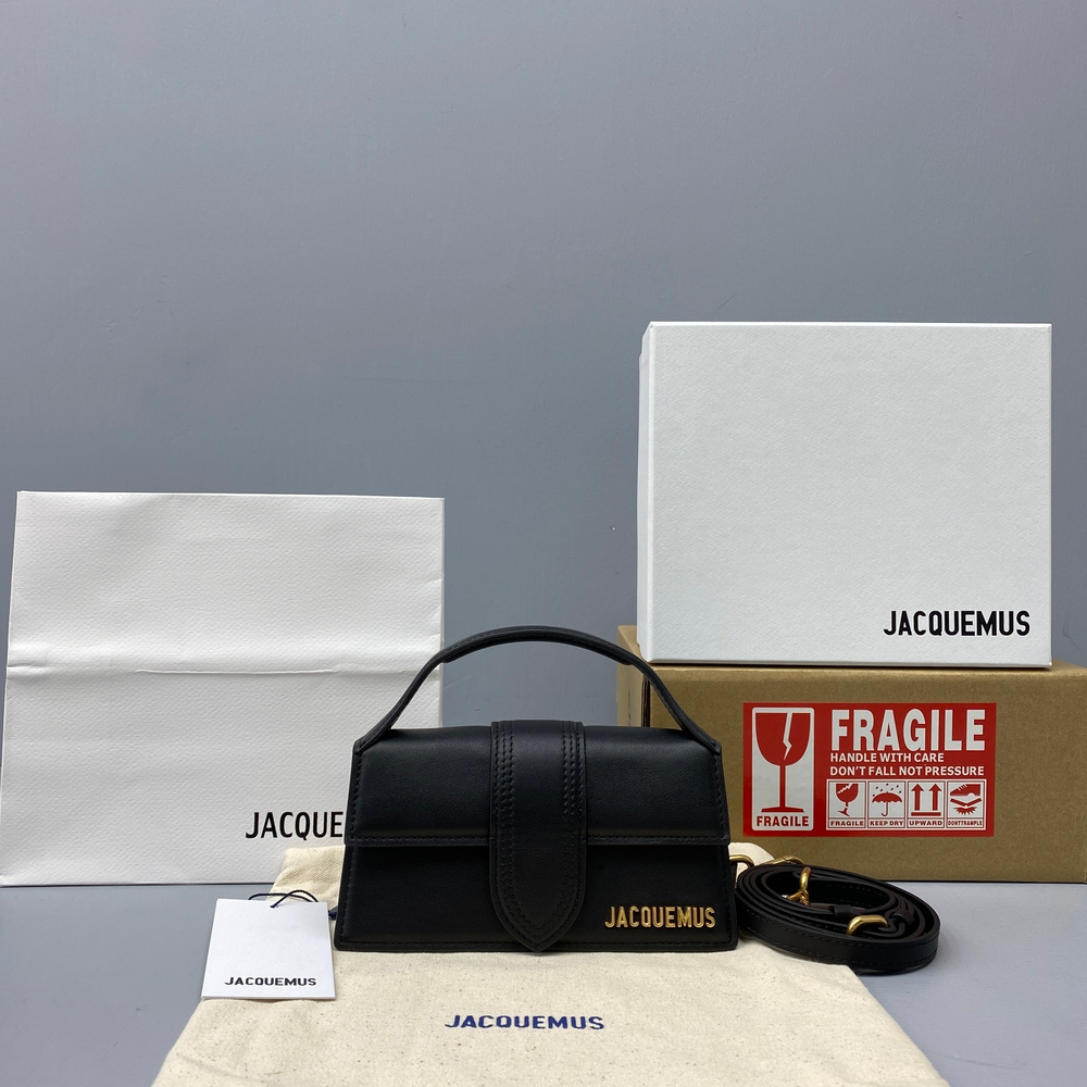 Jacquemus Le Bambino 17 cm