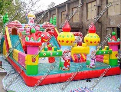 Коммерческий батут "Три поросенка"