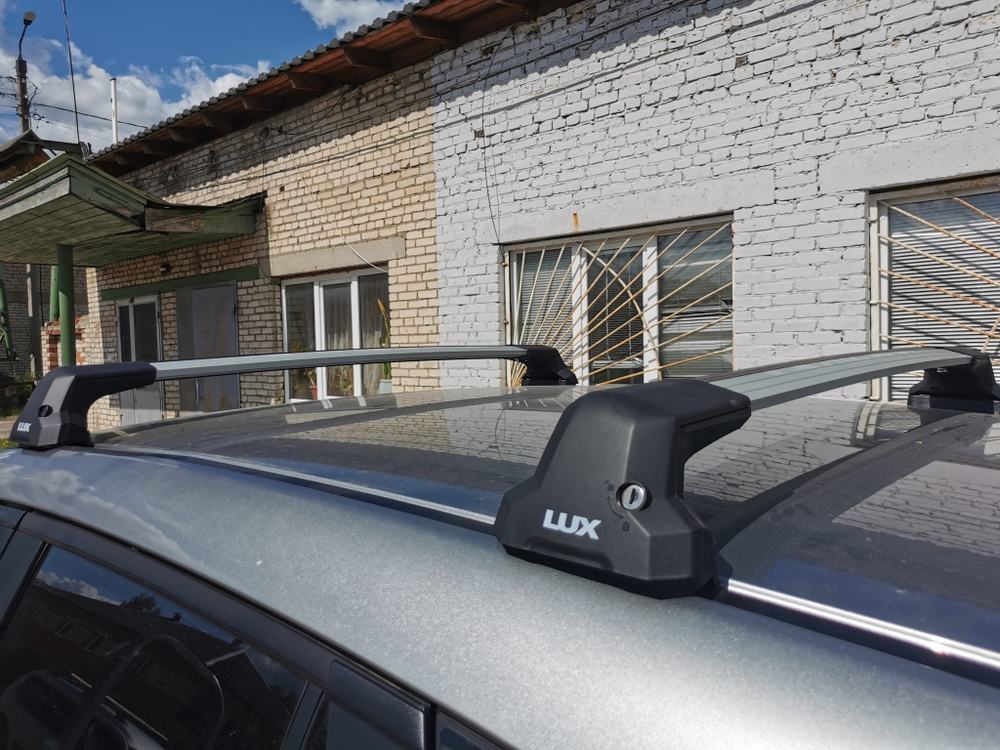 Багажник Lux City на Peugeot 307 hatchback