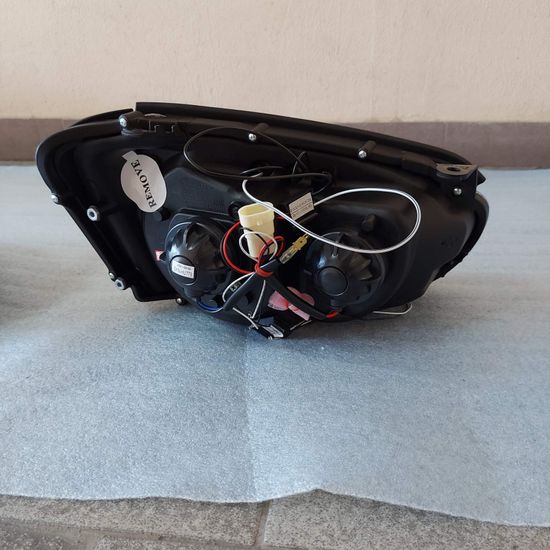 Передние фары angel eyes black для Subaru Impreza II GD 03-05