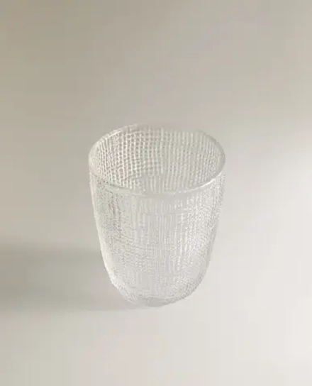 ZARA HOME СТЕКЛЯННЫЙ СТАКАН С РЕЛЬЕФНЫМ ДИЗАЙНОМ, ПРОЗРАЧНЫЙ