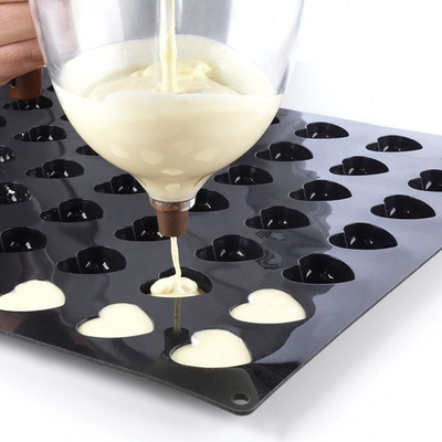 Форма силиконовая Сердца мини SQ032 MINI-CUORI professional, 70 ячеек, Silikomart, Италия