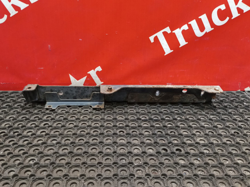 Кронштейн бампера правый