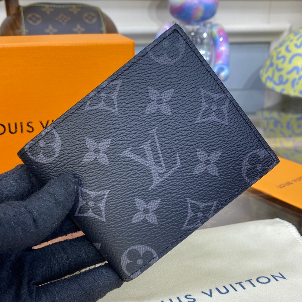 Louis Vuitton Marco Wallet