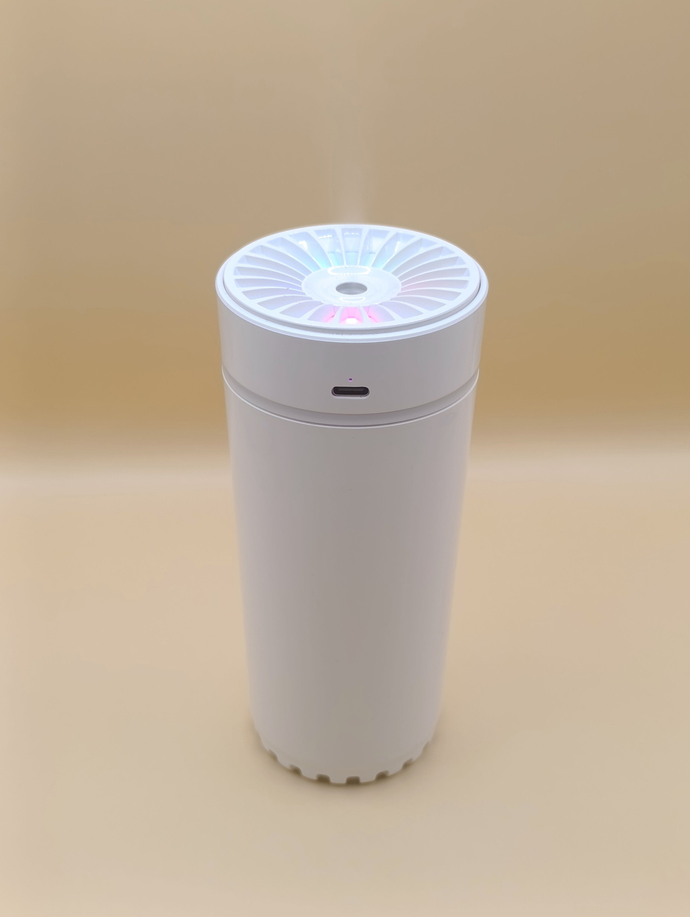 Увлажнитель воздуха для автомобиля и дома два режима, с подсветкой 300мл