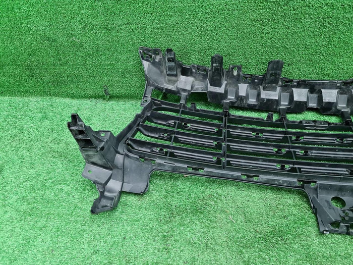 Решетка переднего бампера Porsche Cayenne 3 17-23