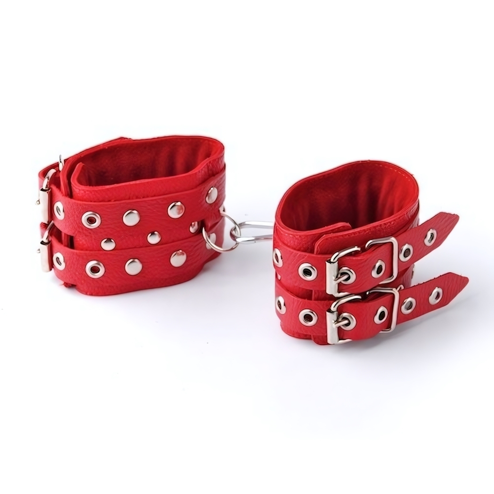 Красные кожаные наручники с ремешками (Цвет: красный)