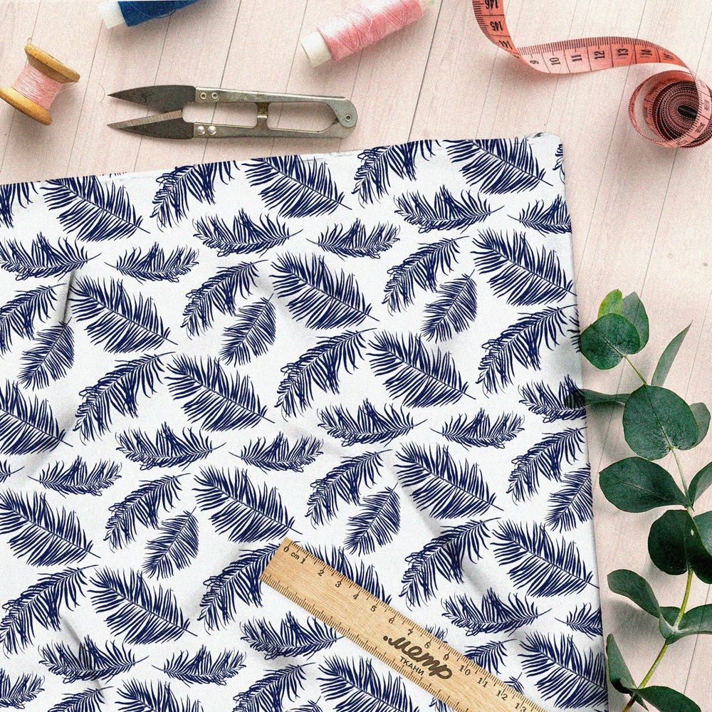 Ткань блэкаут синие перья