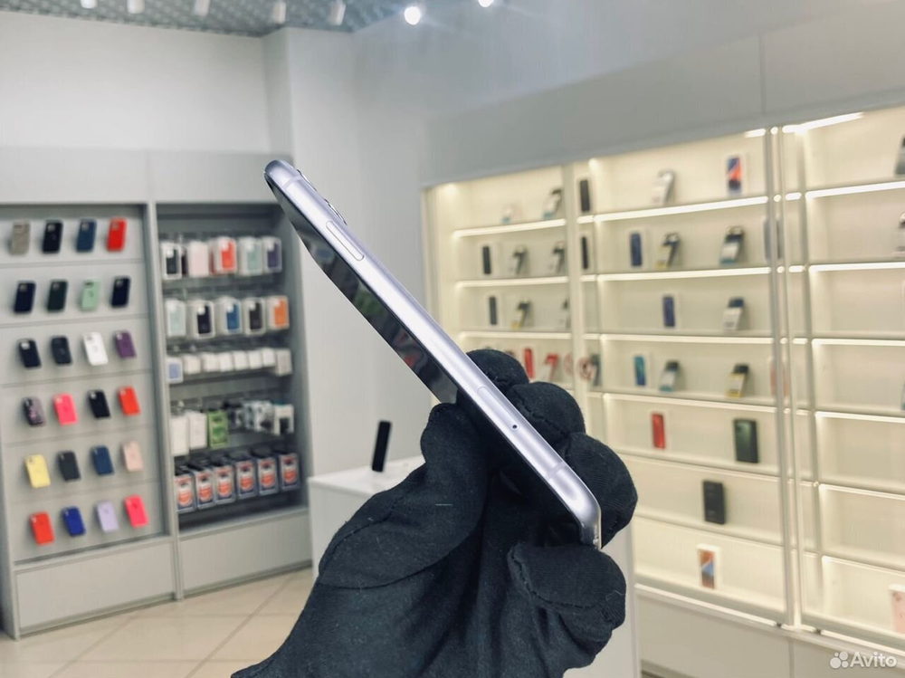 iPhone 11 64 ГБ б/у