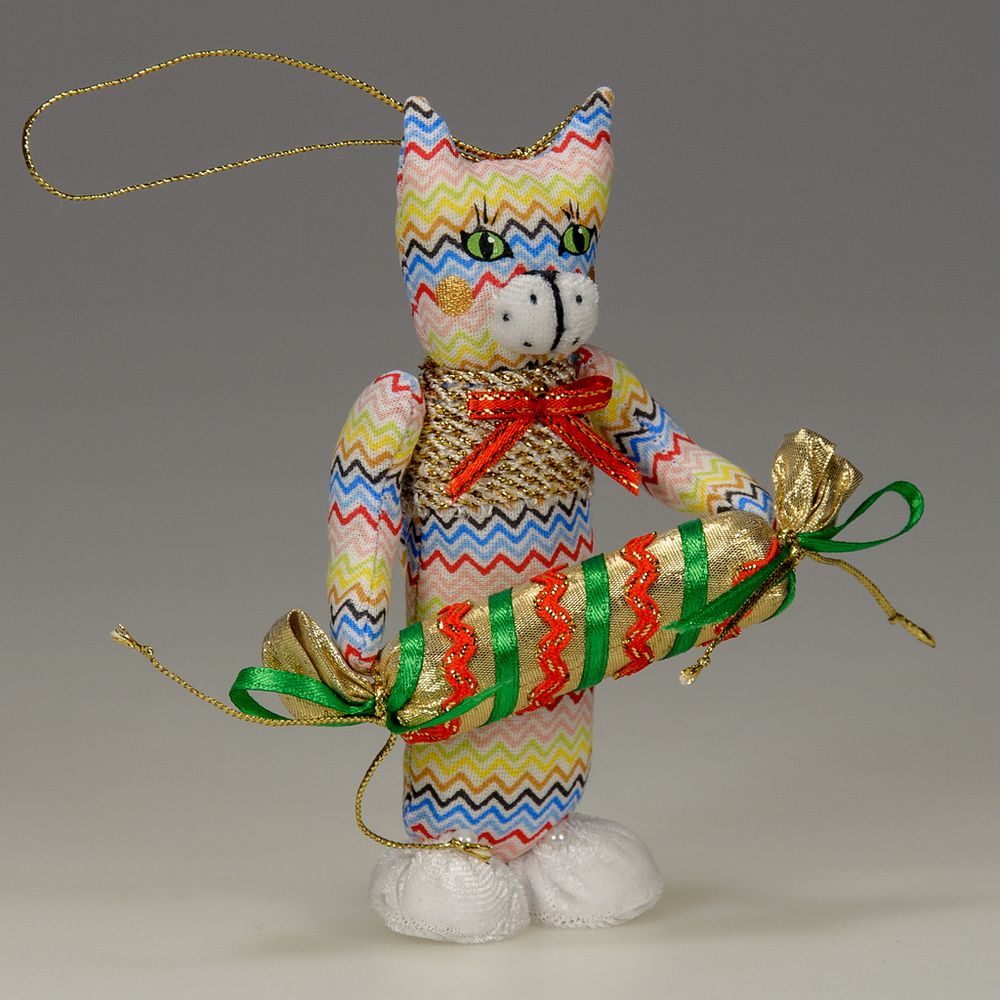 Ёлочная игрушка Кот с аксессуаром