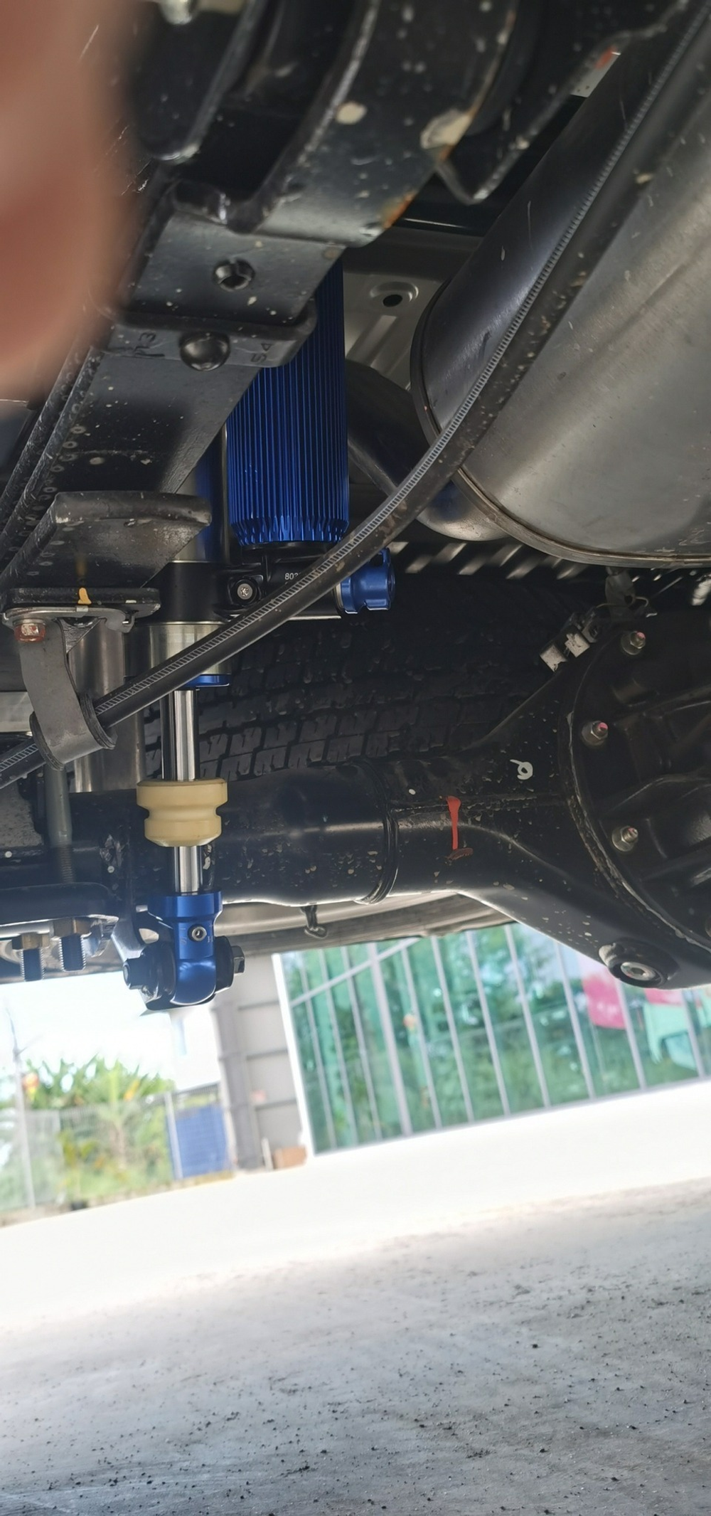 Mitsubishi L200 (2024) лифт-комплект регулируемой подвески +2" STR ST8000 с DSC