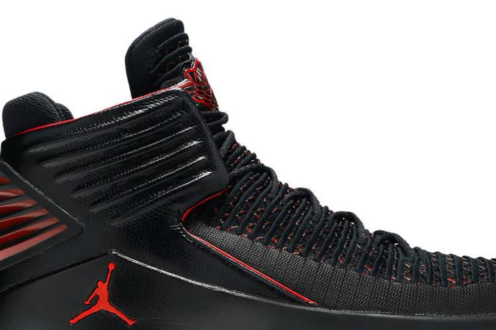 Jordan xxxii bred online