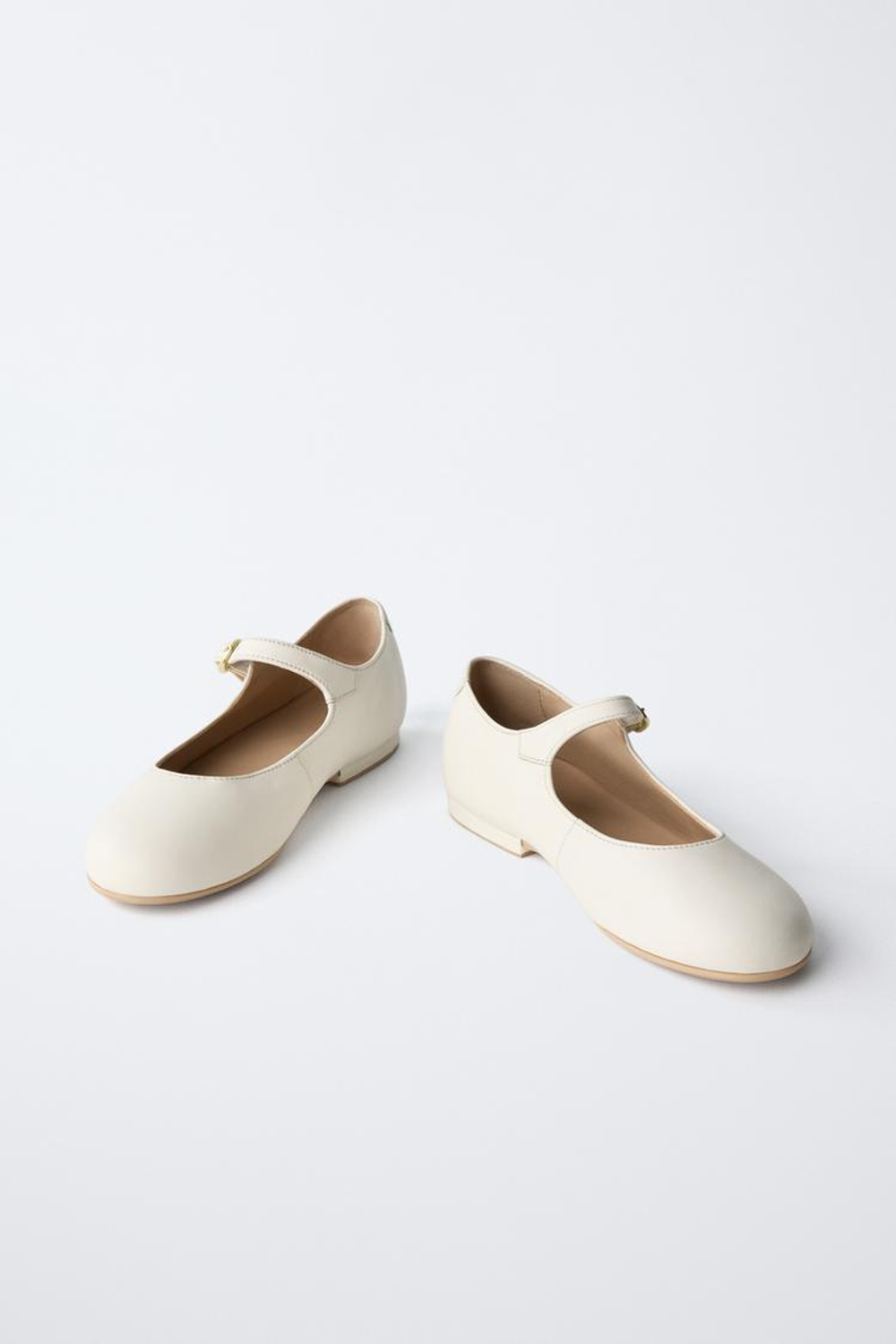 ZARA КОЖАНЫЕ ТУФЛИ, БЕЛЫЙ