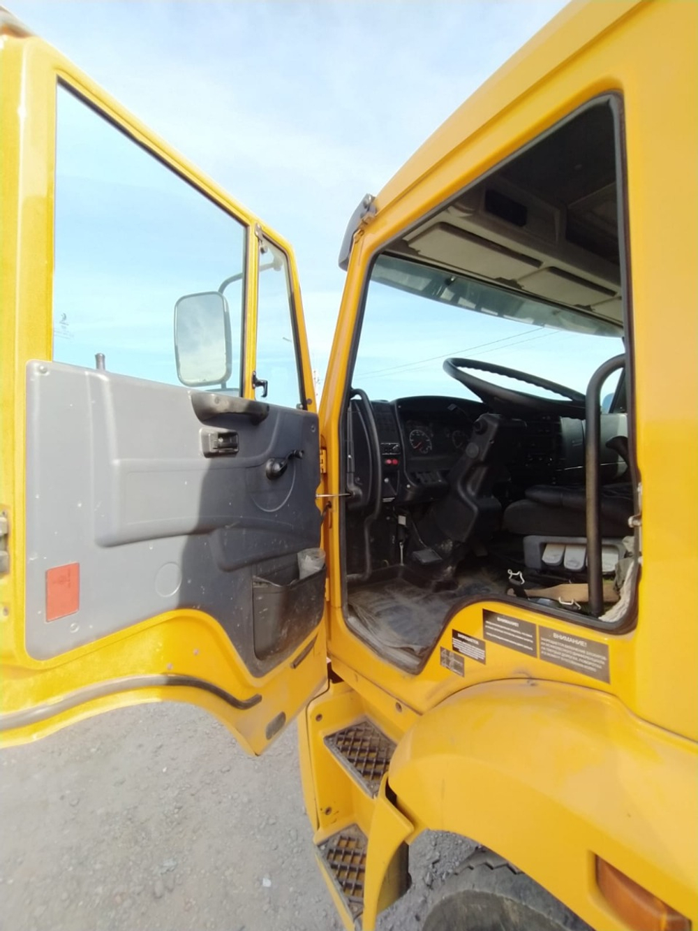 КамАЗ 65116 6x4 Седельный тягач 65116-A5 (Дизельный, 6,7 л, 292 л.с., МТ)