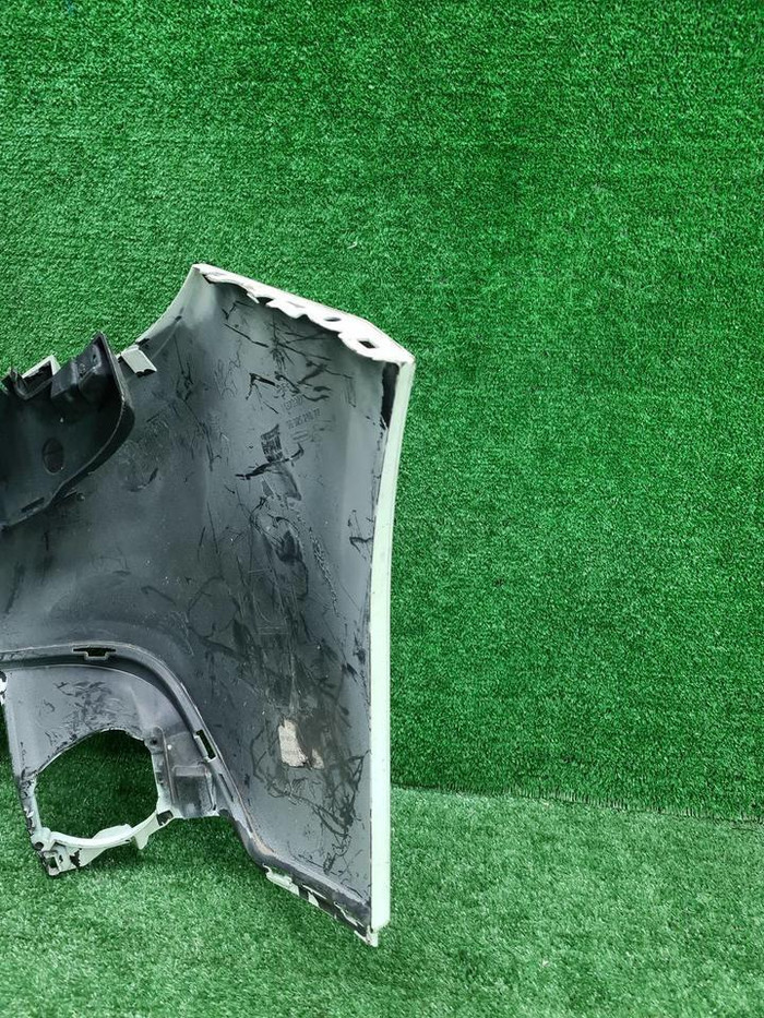 Бампер передний Peugeot 2008 (2013-2016)