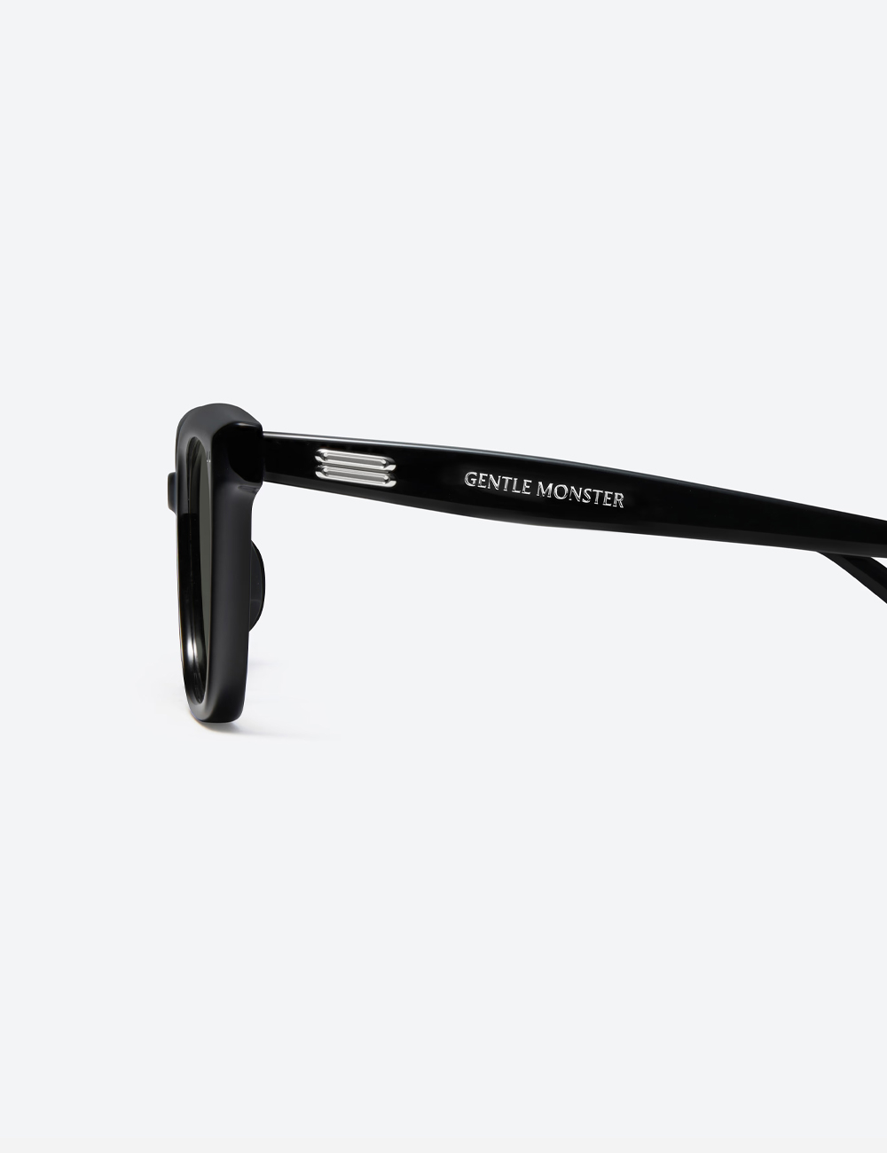 Солнцезащитные очки Gentle Monster Soho 01