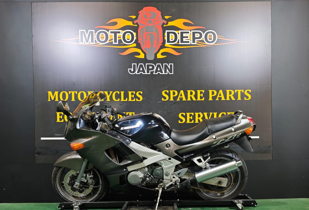 Kawasaki ZZ-R400 2001 - купить по выгодной цене | Moto-Depo