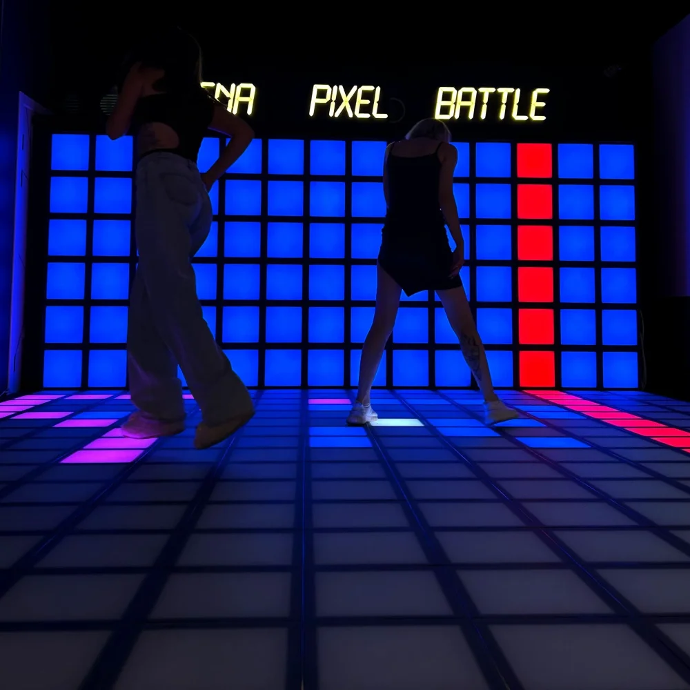 Интерактивный светодиодный пол «Арена Pixel battle»