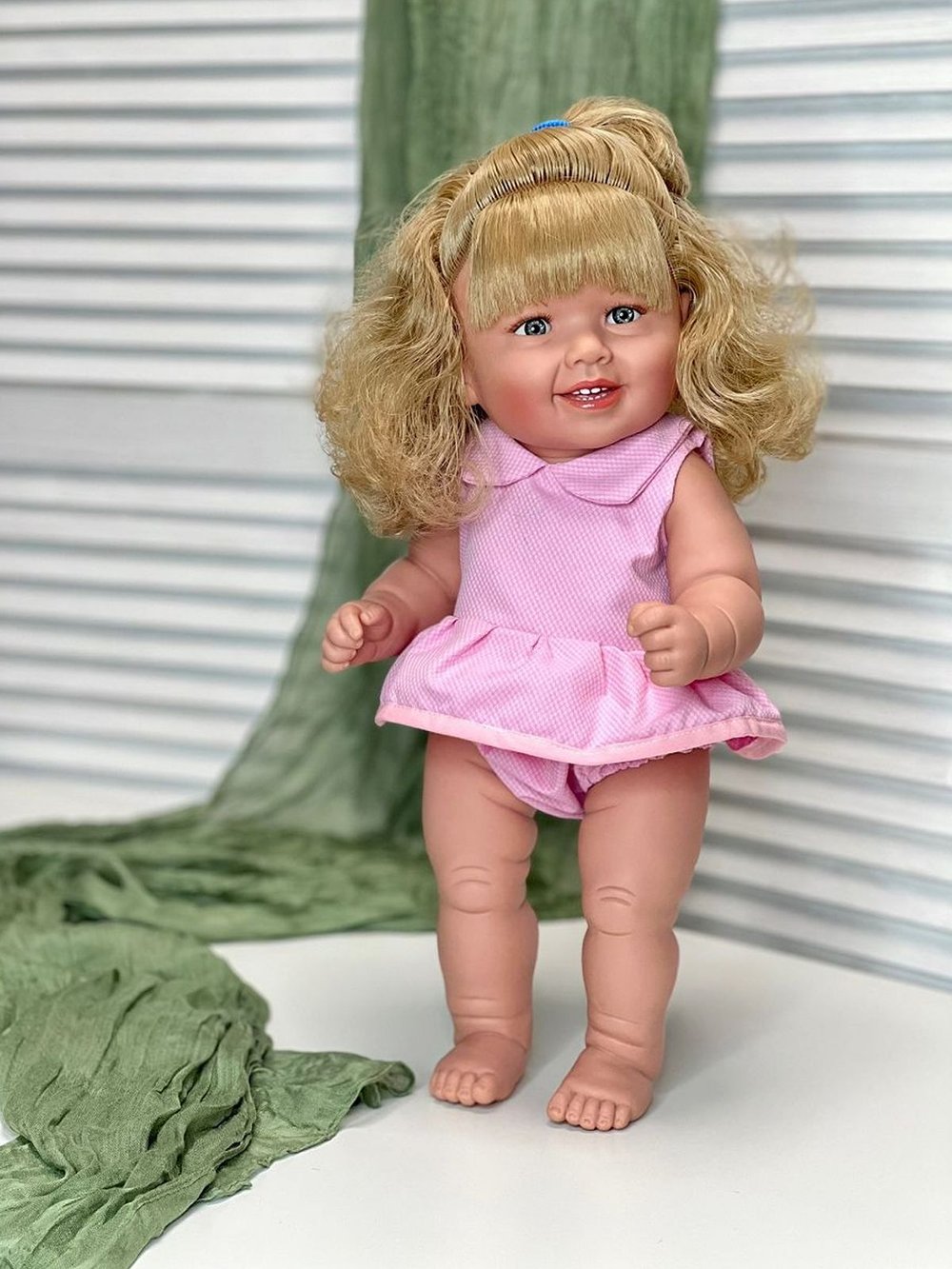 Кукла Manolo Dolls виниловая Diana 47см в пакете (7265)