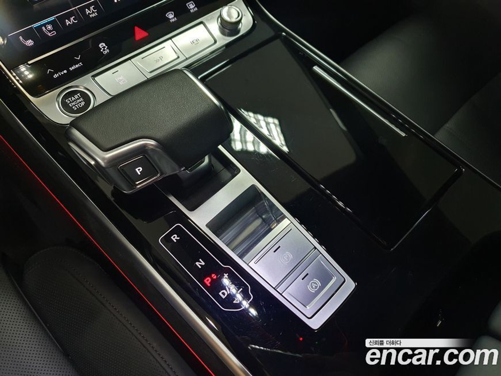 Audi A8 (D5) 55 TFSI Quattro LWB (12.2022)