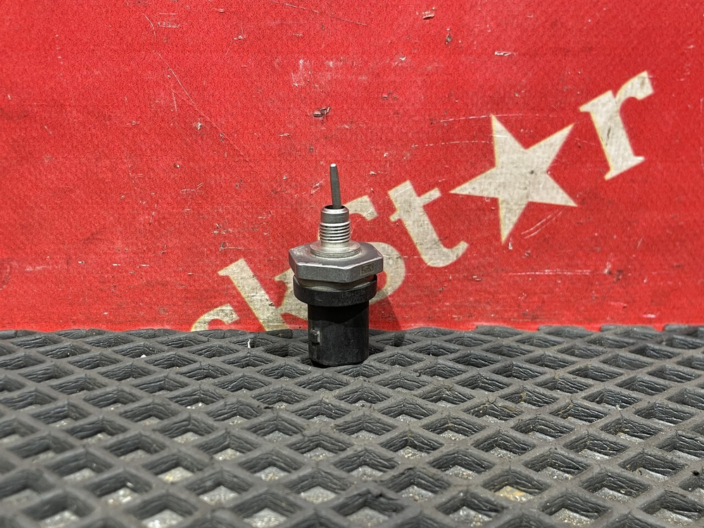 Датчик давления и температуры 2021г.