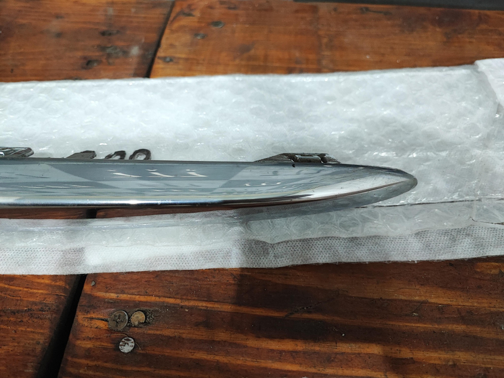 Молдинг переднего бампера Mercedes GLC X253 19-22 Б/У Оригинал A2538851804