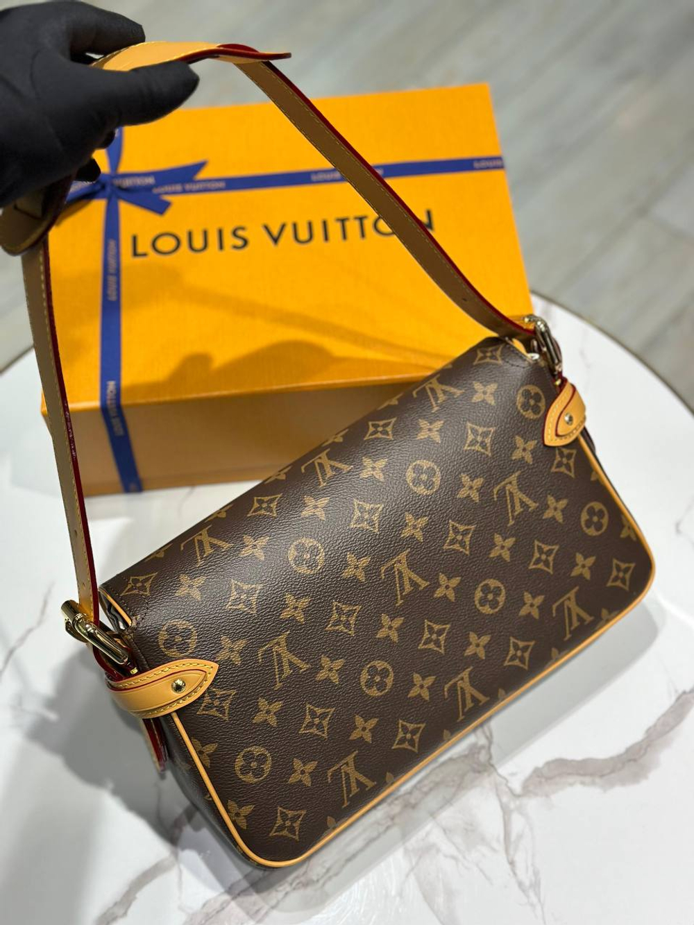 Сумка Louis Vuitton