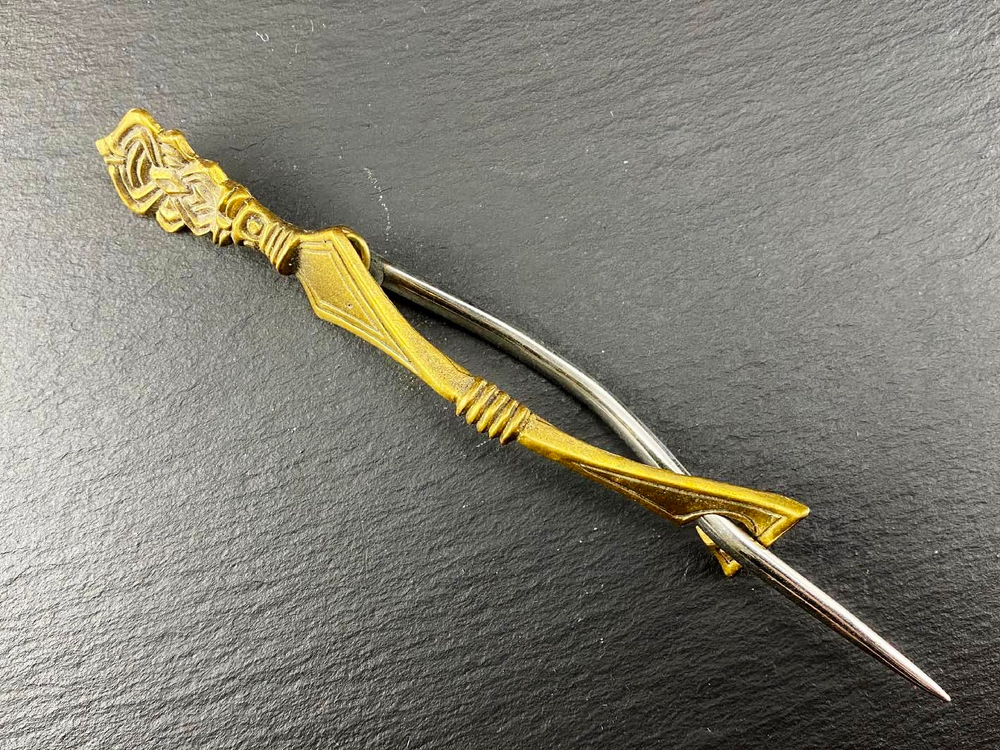 Фибула. Бирка 10 в. (игла)