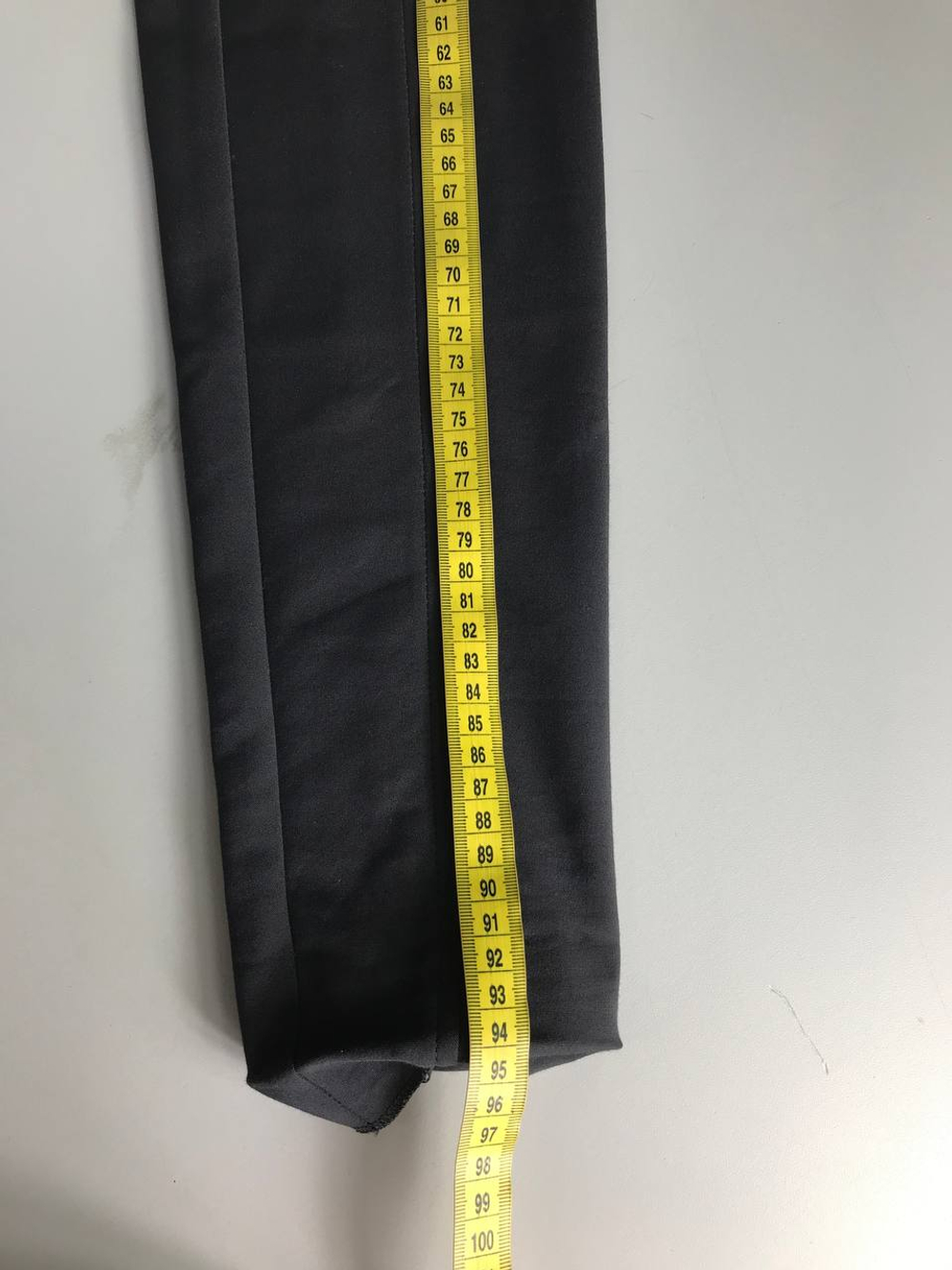 Брюки Massimo Dutti обтягивающего кроя, визуально на 40 размер