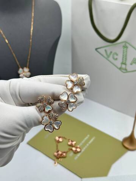 Кольцо Van Cleef & Arpels