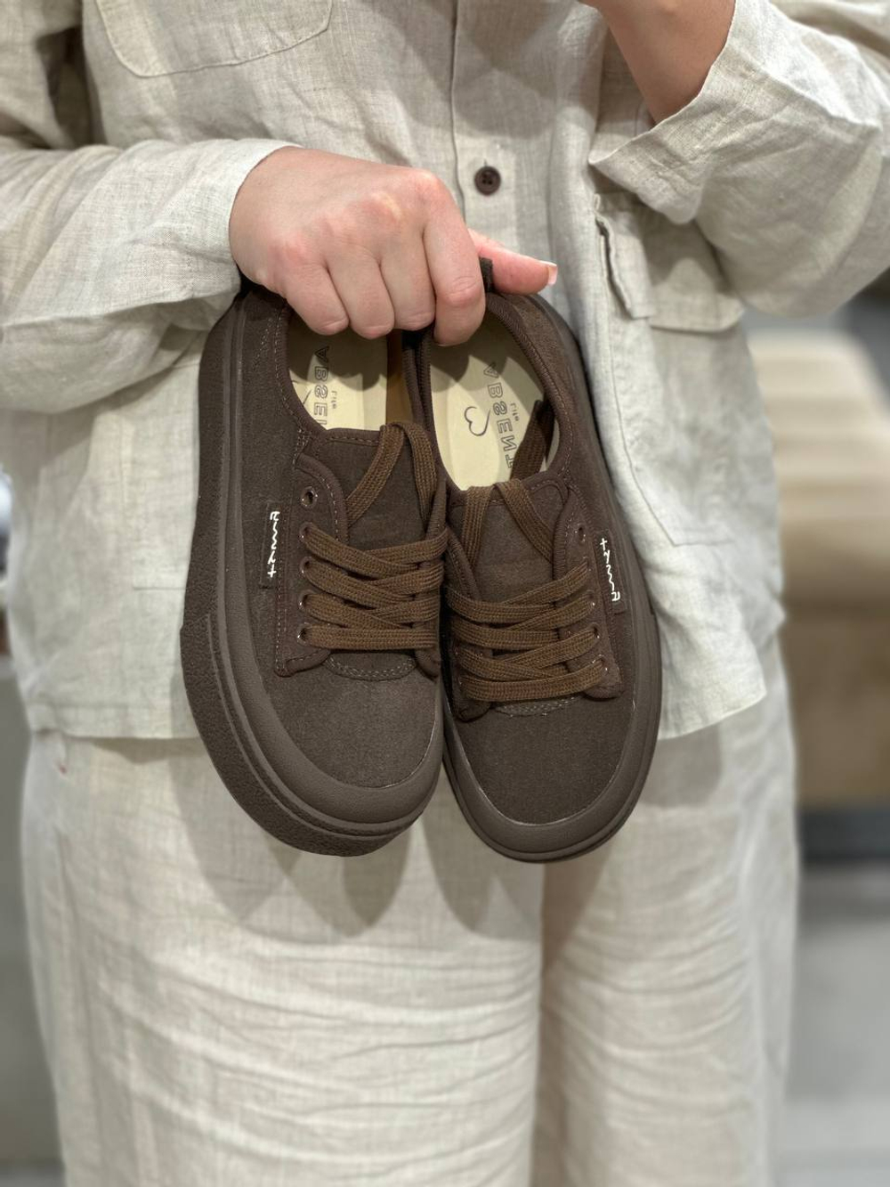 Кеды из натуральной замши