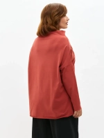 Лонгслив оверсайз с вырезом лодочка терракотовый