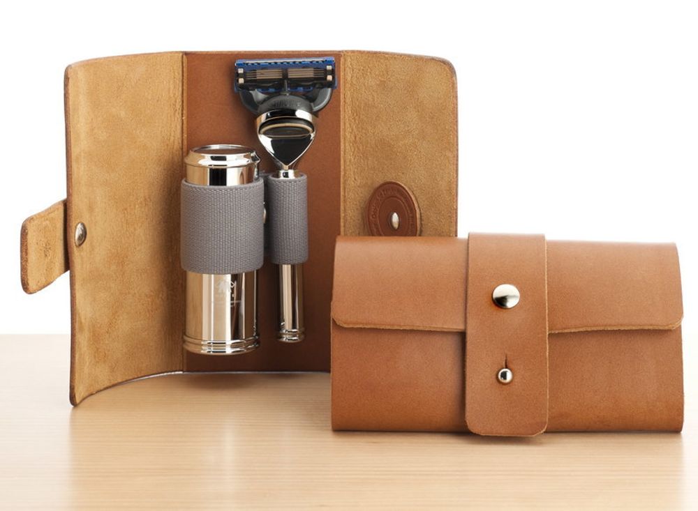 Дорожный бритвенный набор MUEHLE, чехол из натуральной коричневой кожи, дорожный помазок, дорожная бритва Fusion (RT 1 F)
