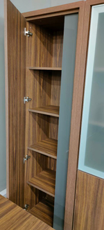 Стол руководителя с опорной тумбой CORNER