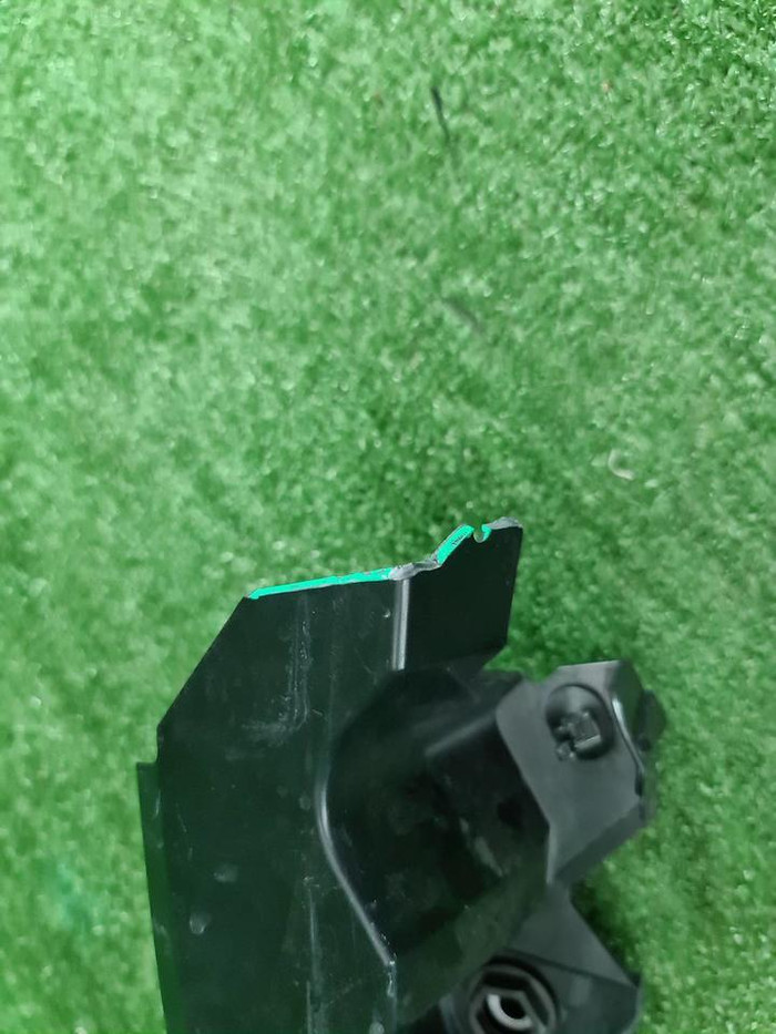 Кронштейн переднего бампера BMW 7er G70 (2022-н.в)