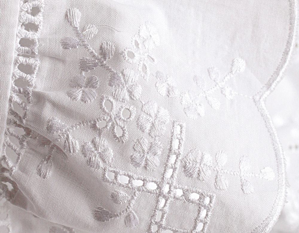 Элитная дорожка на стол Classic от Bovi фрагмент