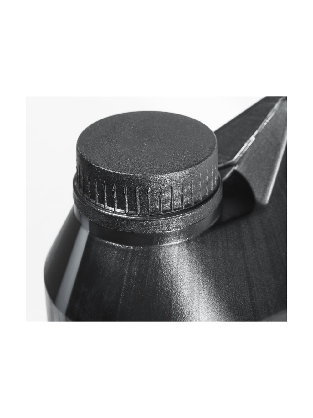 Масло 2-х тактное минеральное 4 л Gigant  GDEL-02