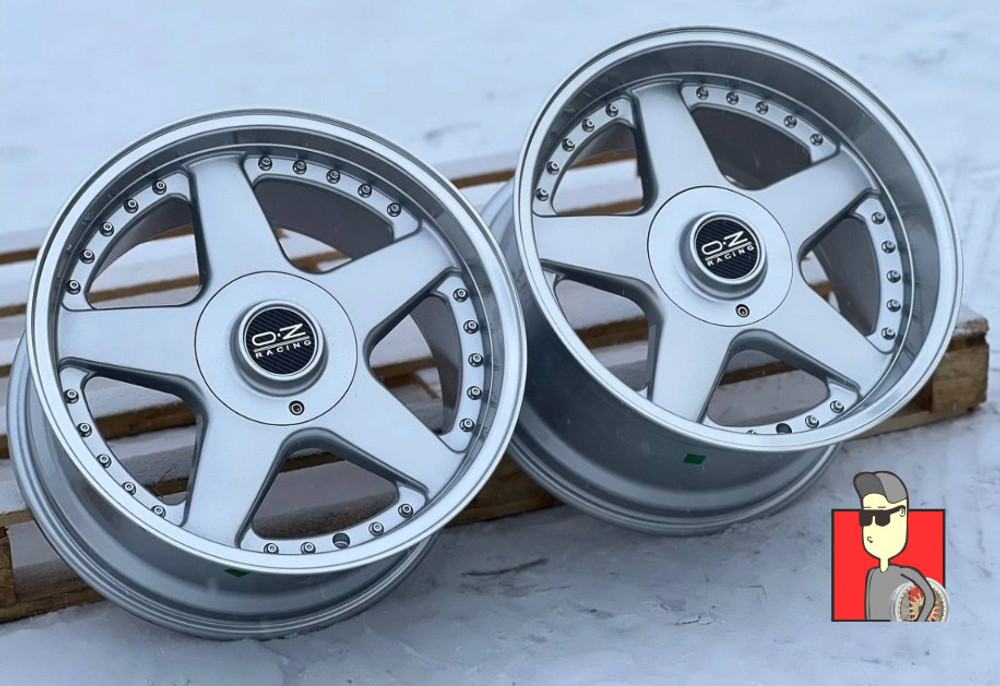 Комплект дисков OZ Racing Futura 17x8.5/9.5 et20/20 5x112/5x120