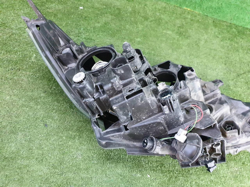 Битая Фара левая Nissan Qashqai J11 (2013-2019) галоген