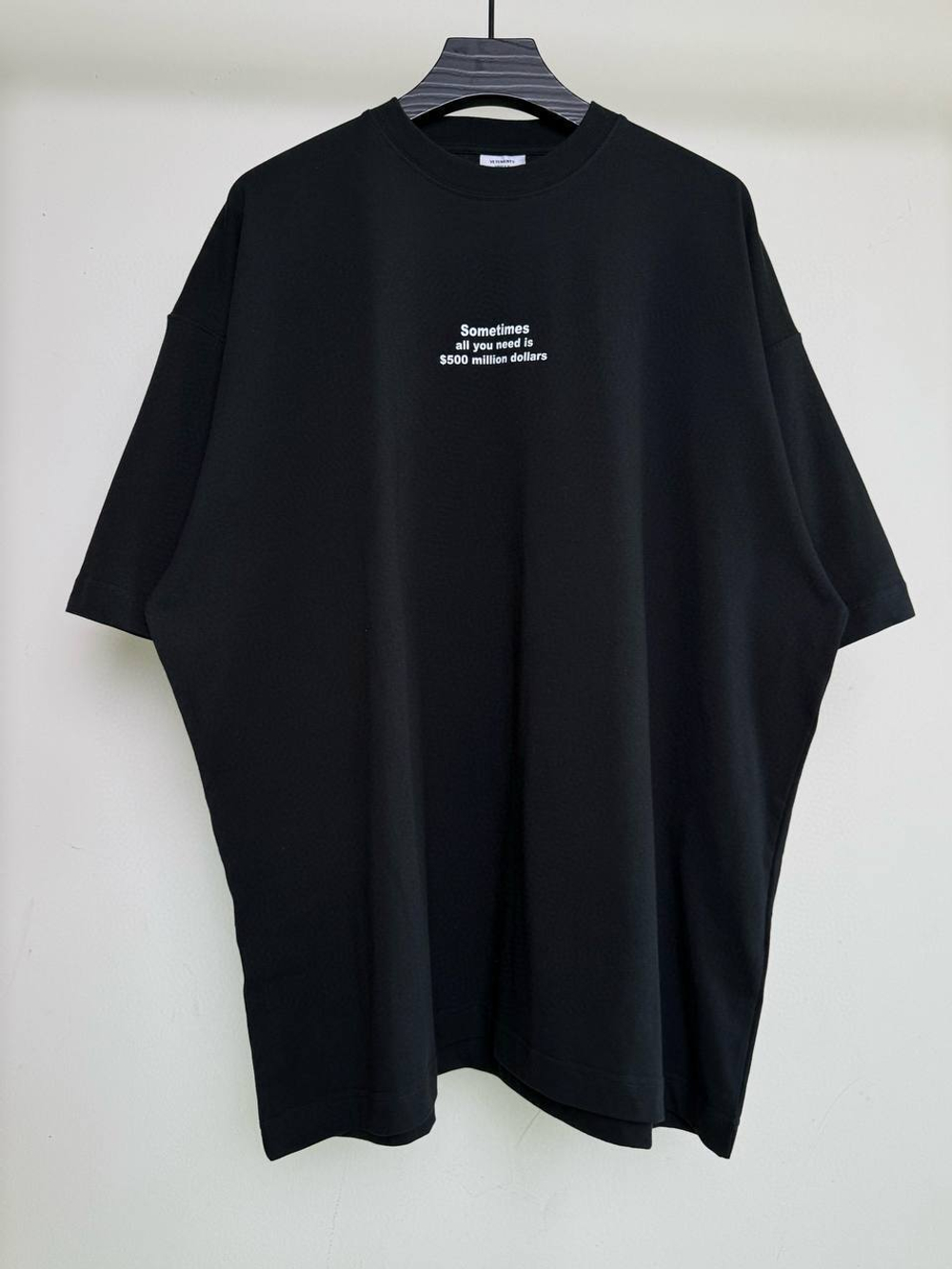 Футболка Vetements