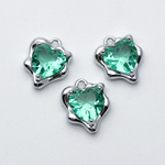 Подвеска Сердце, цвет серебро (родий) + изумрудный, размер 13*10 мм, цена за 1 шт
