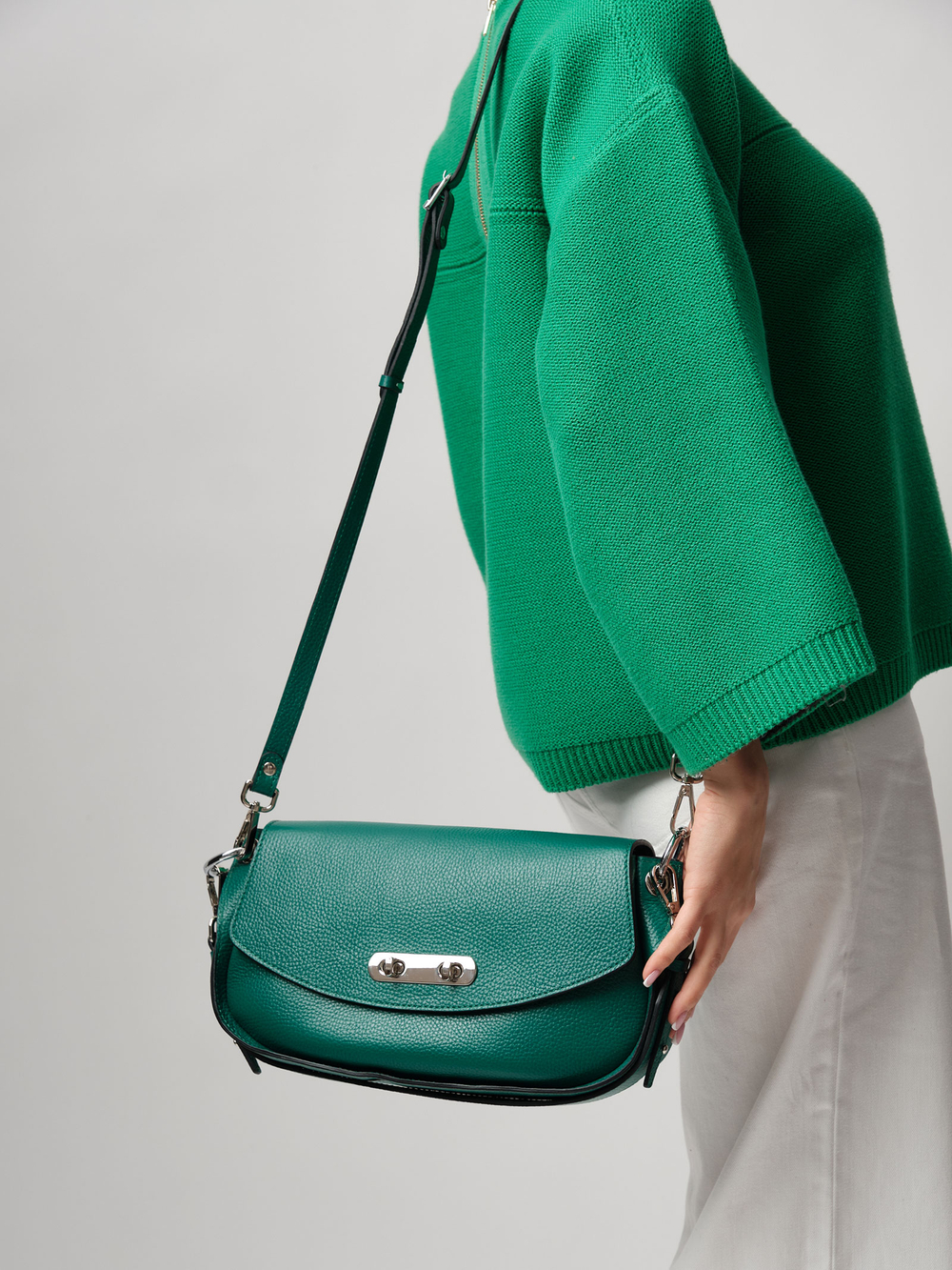 Кожаная сумка Azaro 30645 зеленый изумруд